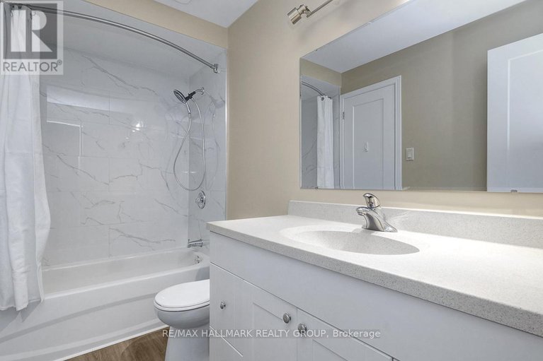 28349257/1701-lafrance-drive/queenswood-heights-south/ottawa/ontario/K1E2L7_23