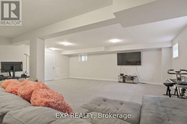 29501082/224-pursuit-terrace/goulbourn-twp-from-franktown-rdsouth-to-rideau/ottawa/ontario/K0A2Z0_32