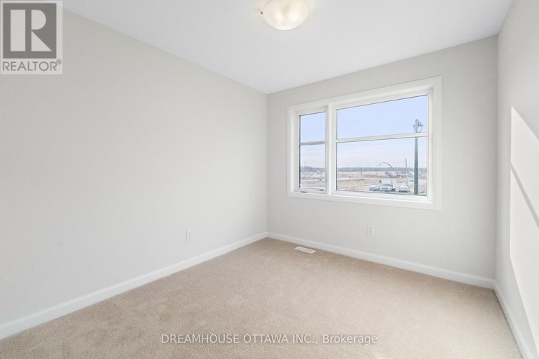 29450822/563-aglish-mews/half-moon-bay/ottawa/ontario/K2C3H2_21