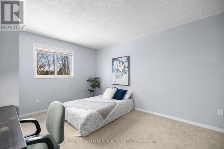 29358699/60-ipswich-terrace/morgans-grantsouth-march/ottawa/ontario/K2K2R3_21