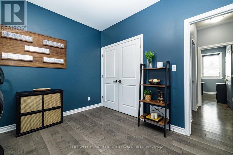 29400692/120-stirling-crescent/north-grenville-twp-kemptville-east/north-grenville/ontario/K0G1J0_29