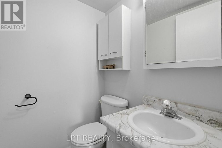 29350821/1112-555-brittany-drive/viscount-alexander-park/ottawa/ontario/K1K4C5_20