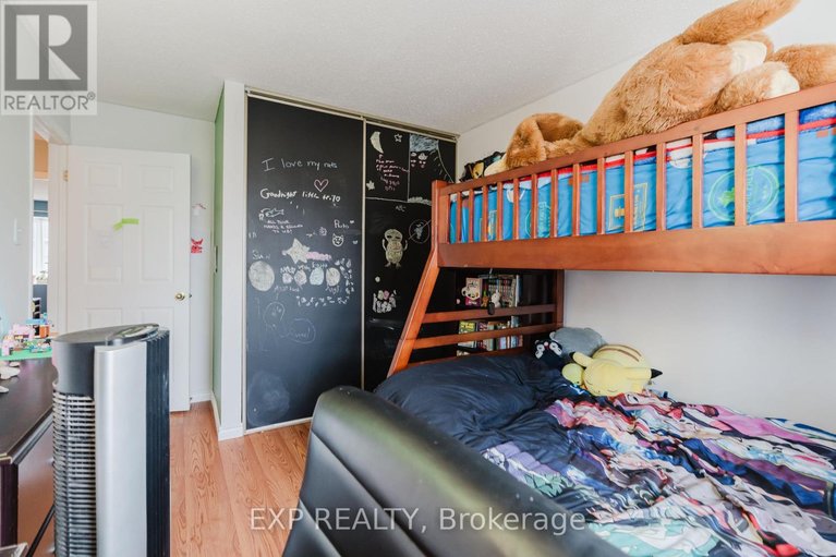 29647556/378-valade-crescent/fallingbrookpineridge/ottawa/ontario/K4A2V8_33