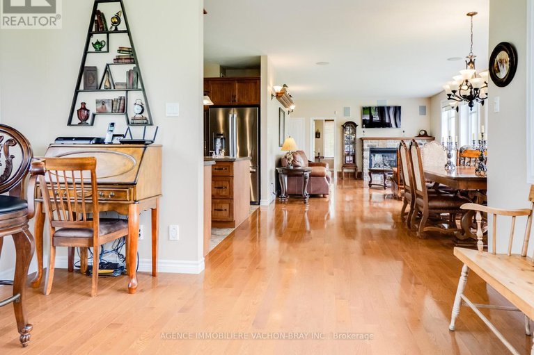 28793859/18668-concession-2-road/north-glengarry-kenyon-twp/north-glengarry/ontario/K0C1B0_16