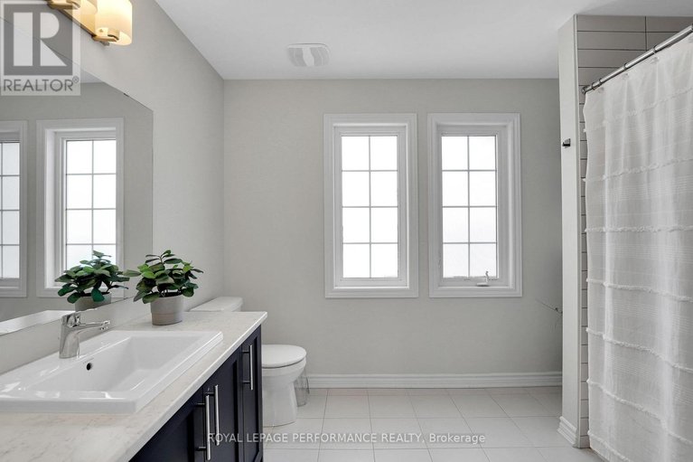 29474449/110-main-halyard-lane/half-moon-bay/ottawa/ontario/K2J7B6_21