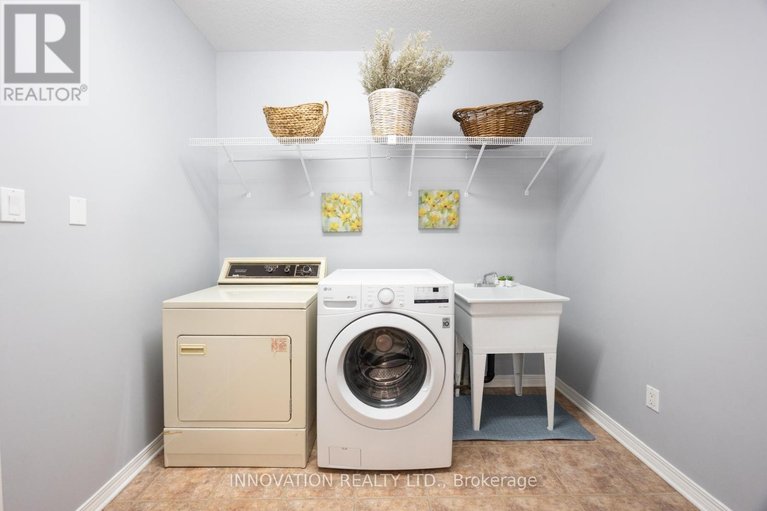 29464336/1911-caprihani-way/springridgeeast-village/ottawa/ontario/K4A4P4_21