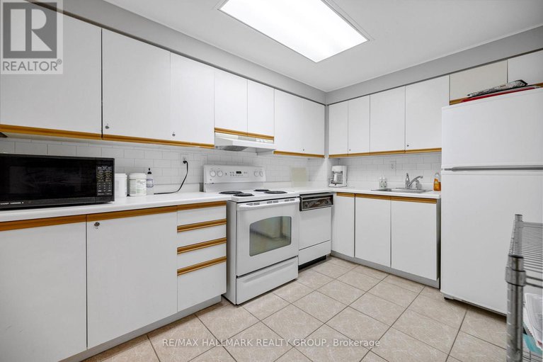 28843558/105-960-teron-road/beaverbrook/ottawa/ontario/K2K2B6_32