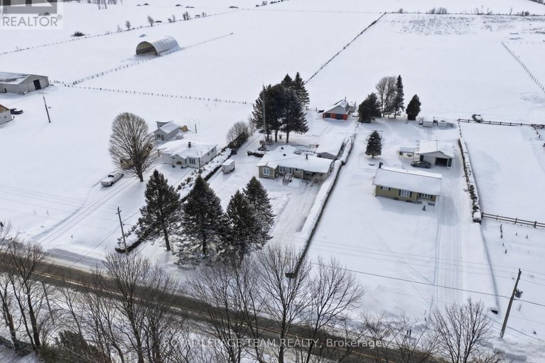 29354963/250-pattee-road/champlain-twp/champlain/ontario/K6A2R2_25