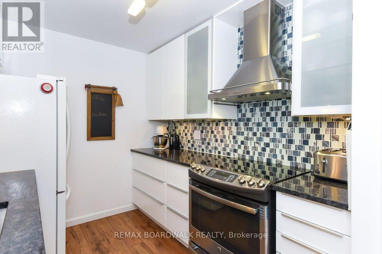 29263672/418-260-brittany-drive/viscount-alexander-park/ottawa/ontario/K1K4M2_17