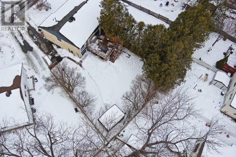 29378693/24-binscarth-crescent/glencairnhazeldean/ottawa/ontario/K2L1S1_39