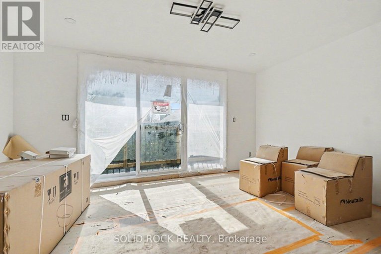 29669970/840-alpine-avenue/queensway-terrace-north/ottawa/ontario/K2B5R6_10