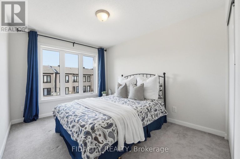29682192/807-element-private/emerald-meadowstrailwest/ottawa/ontario/K2M0M8_24