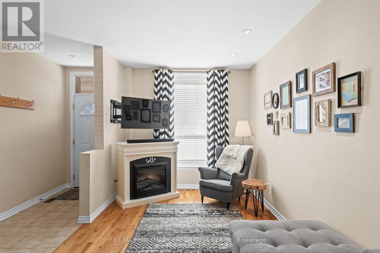 28965257/339-st-patrick-street/lower-townbyward-market/ottawa/ontario/K1N5K6_5