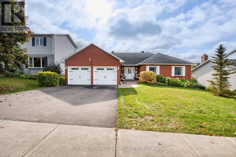 28945914/16-tatra-street/almonte/mississippi-mills/ontario/K0A1A0_1