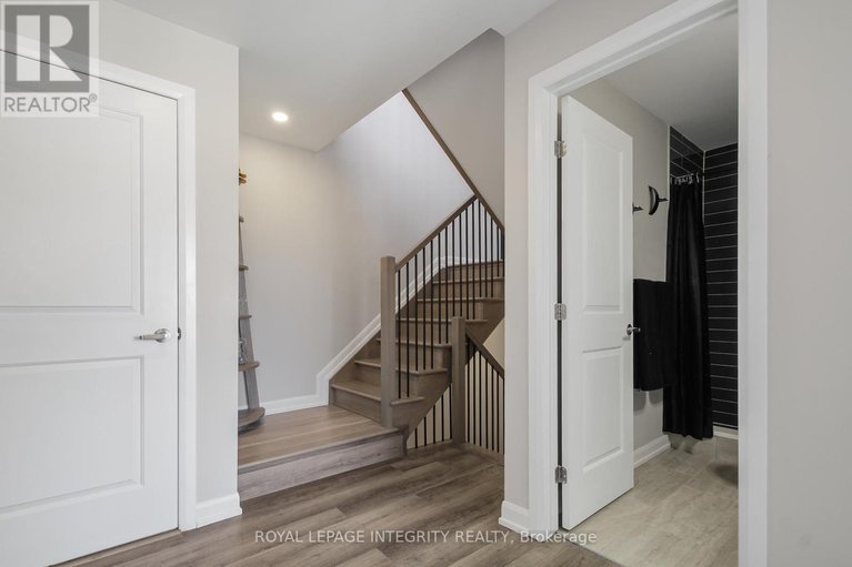 29648108/2722-draper-avenue/redwood-park/ottawa/ontario/K2H0C4_34