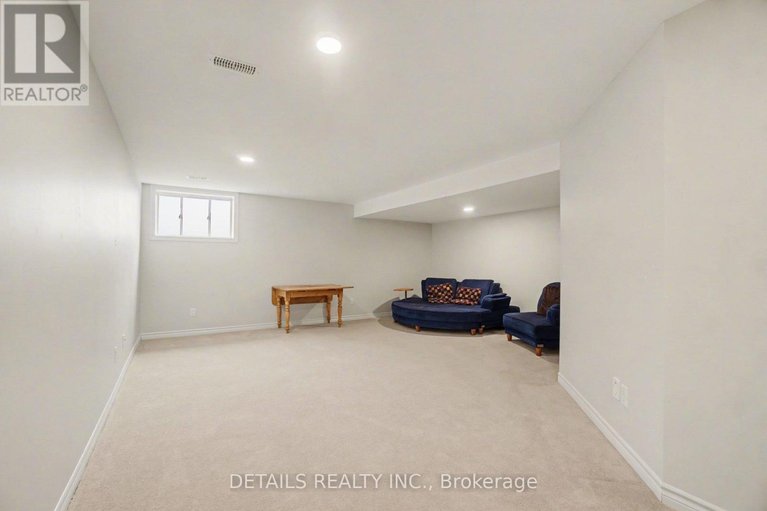 29618647/355-mishawashkode-street/camelot/ottawa/ontario/K4A1E9_31