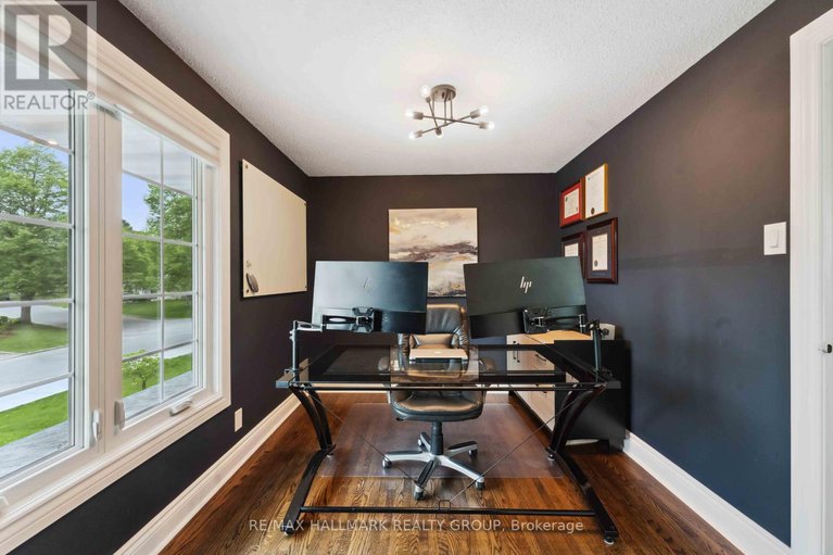 28573949/2103-delmar-drive/playfair-park/ottawa/ontario/K1H5P6_23