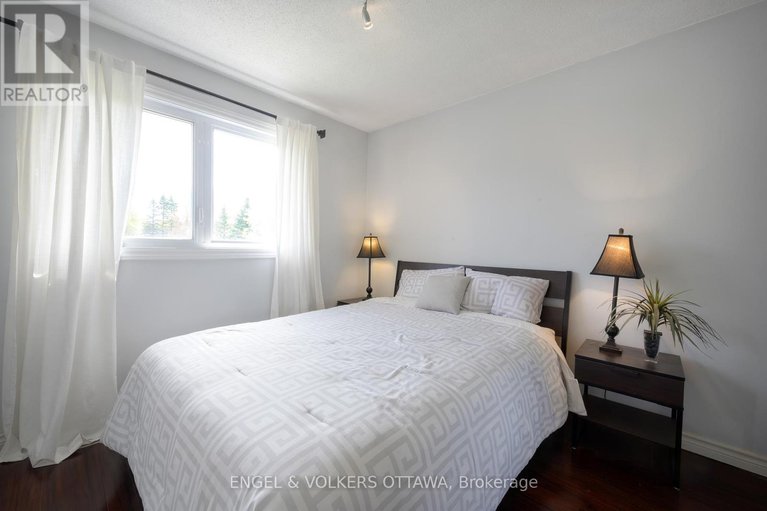 28657304/5608-richmond-road/fallowfield/ottawa/ontario/K2R1E3_17