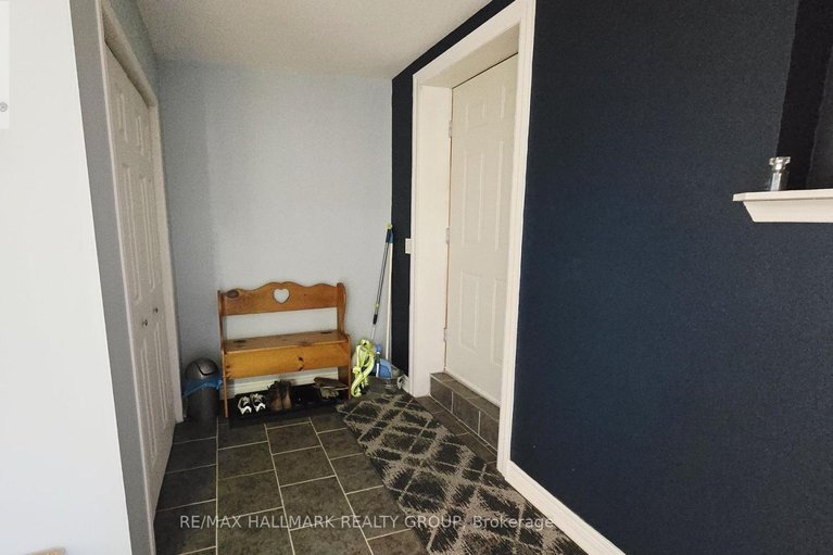 29675642/119-archie-street/constance-bay/ottawa/ontario/K0A3M0_27