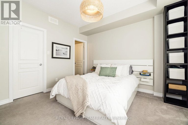 29564017/a-19-tadley-private/longfields/ottawa/ontario/K2J2T3_23