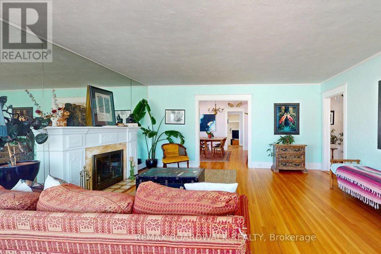 29446613/407-king-street-w/brockville/brockville/ontario/K6V3S8_19