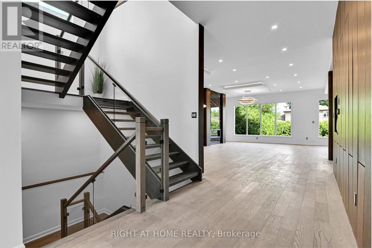 28825536/103-fieldrow-street/meadowlandscrestview/ottawa/ontario/K2G2Y8_4