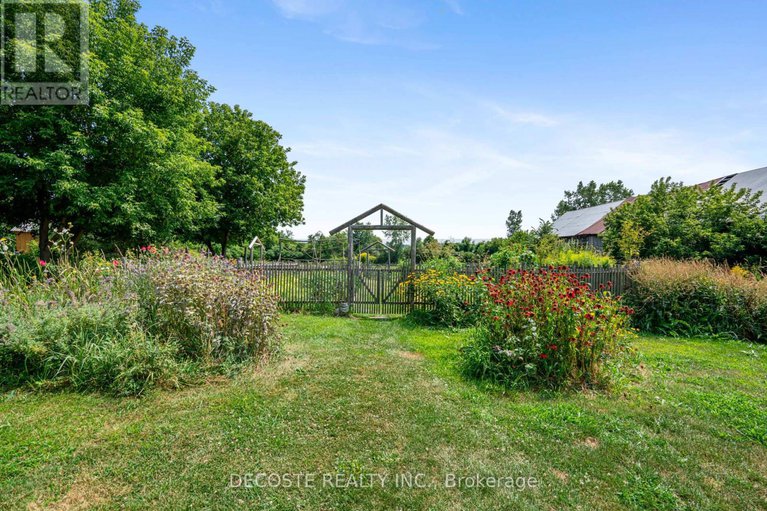 28708214/21830-conc-9-road/south-glengarry-lancaster-twp/south-glengarry/ontario/K0C1Z0_36