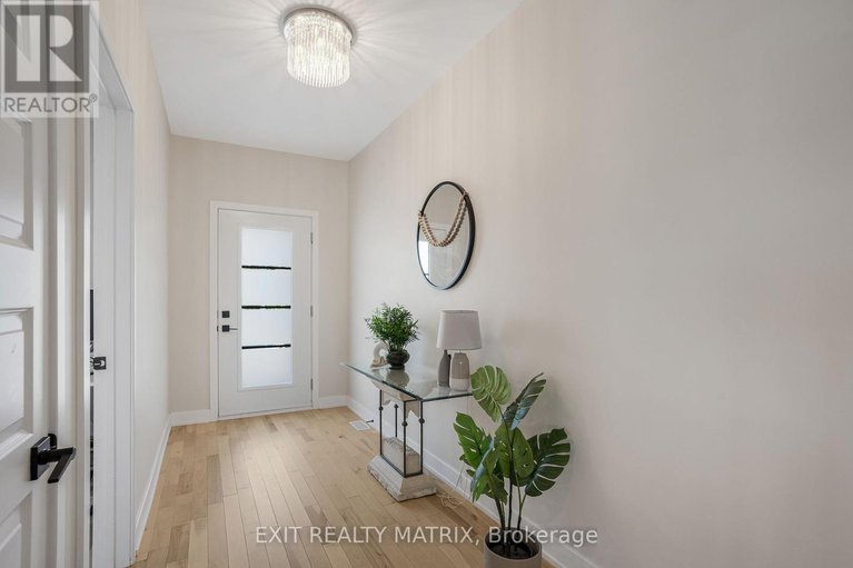 28647082/9-sarah-street/casselman/casselman/ontario/K0A1M0_3