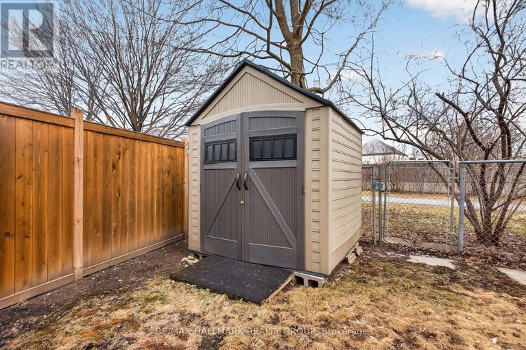 29595408/80-pickwick-drive/cedargrovefraserdale/ottawa/ontario/K2J3E2_45