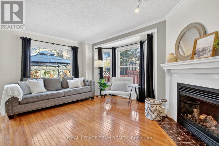 29431774/2-furlong-crescent/bridlewood/ottawa/ontario/K2M2J1_9