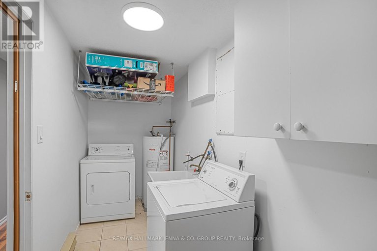 28573381/207-1760-cabaret-lane/fallingbrookpineridge/ottawa/ontario/K4A2H1_26