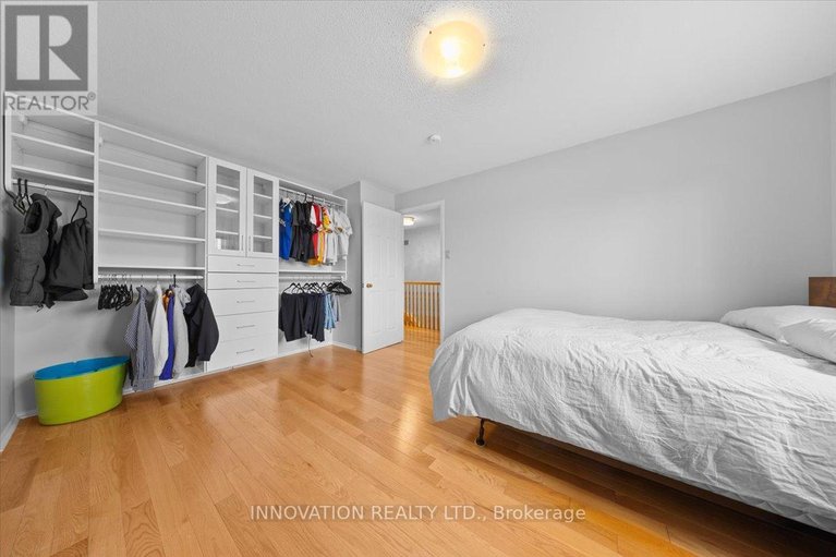 29687409/32-weybridge-drive/cedargrovefraserdale/ottawa/ontario/K2J2Z7_29