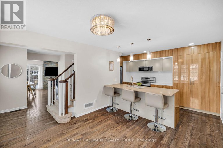 29225790/320-silbrass-private/stonebridge/ottawa/ontario/K2J5M5_19