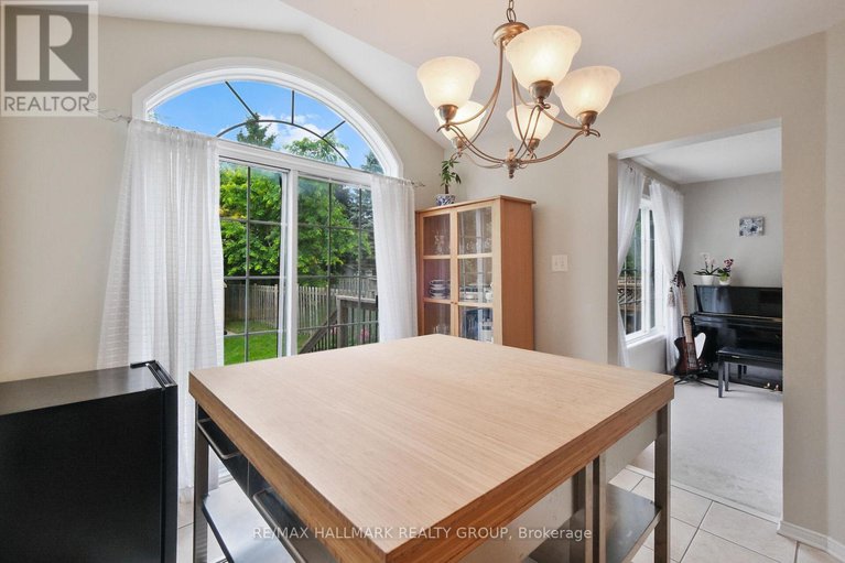 28595258/15-mcpeake-place/morgans-grantsouth-march/ottawa/ontario/K2K3K4_24