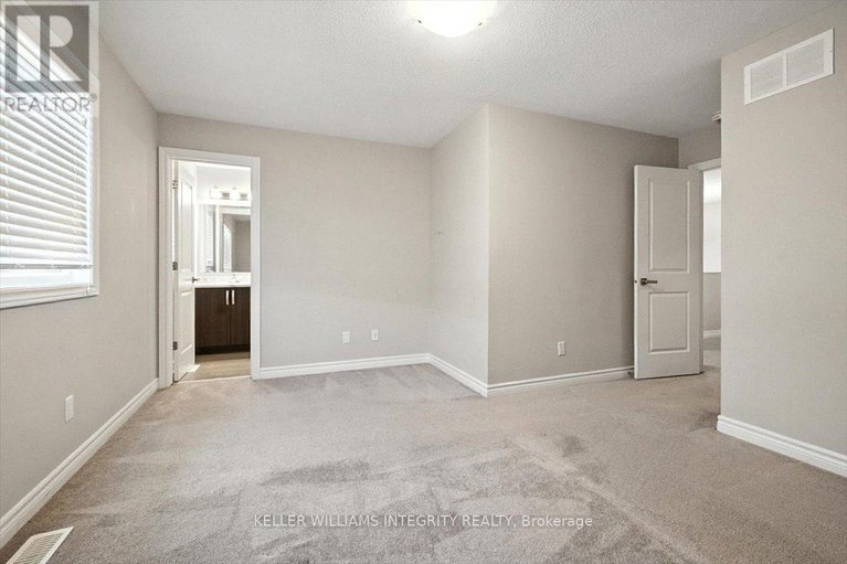 28517732/843-june-grass-street/avalon-west/ottawa/ontario/K4A1H4_19