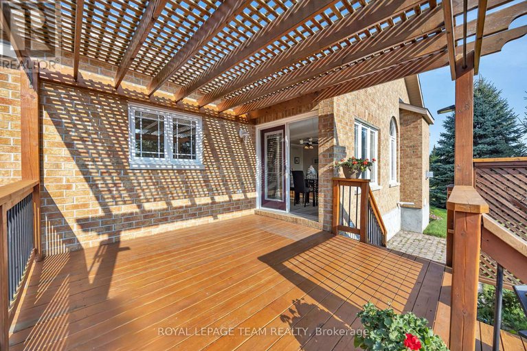 27979438/1426-spartan-grove-street/greely/ottawa/ontario/K4P1R6_26