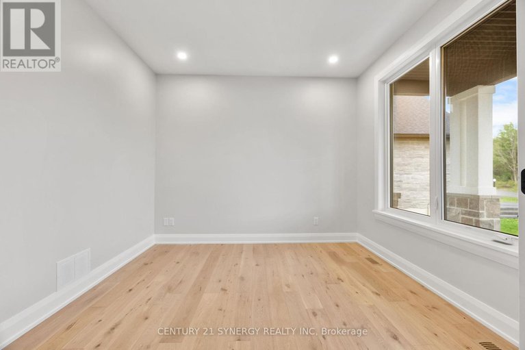 28826801/269-cabrelle-place/manotick-village-manotick-estates/ottawa/ontario/K4M0B1_3