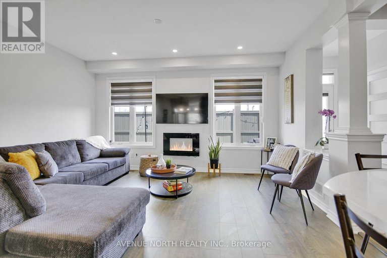 29667358/4772-abbott-street/emerald-meadowstrailwest/ottawa/ontario/K2S1B9_18