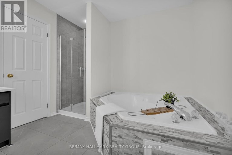 28625672/16-allenby-road/morgans-grantsouth-march/ottawa/ontario/K2K2H2_25