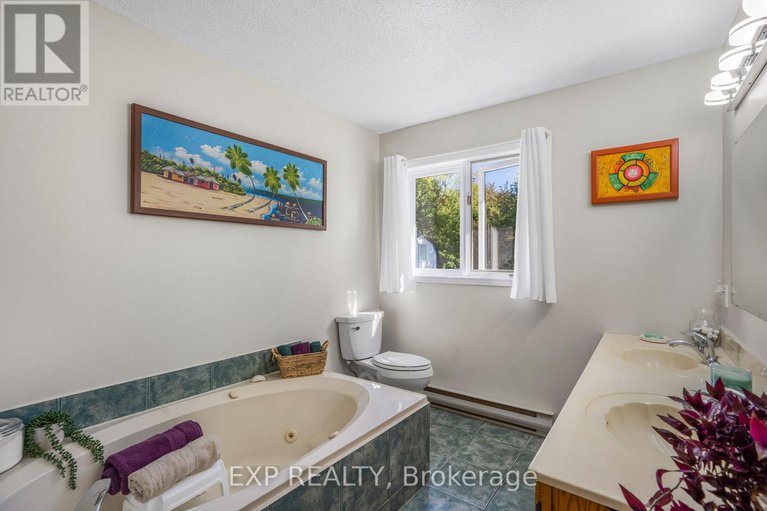 29094495/1887-canaan-road/clarencerockland-twp/clarence-rockland/ontario/K4K1K9_16