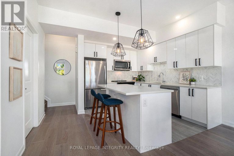 28879505/2704-draper-avenue/redwood-park/ottawa/ontario/K2H0C4_12