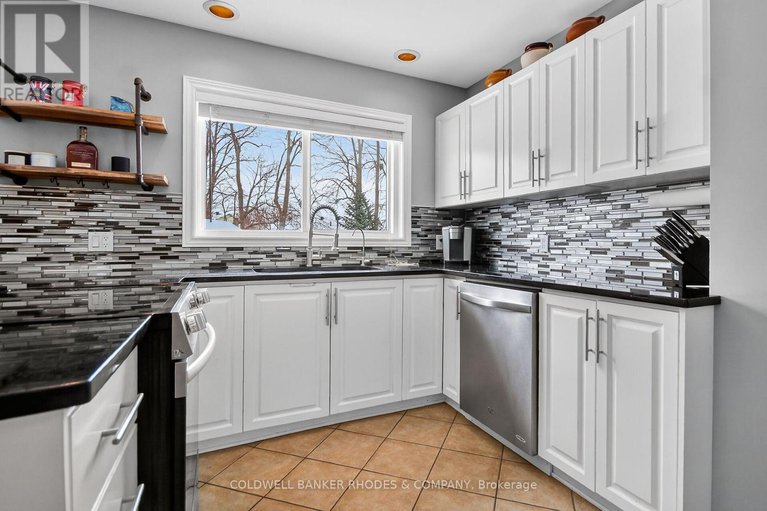 29410520/6488-wheatfield-crescent/greely/ottawa/ontario/K4P1E8_15