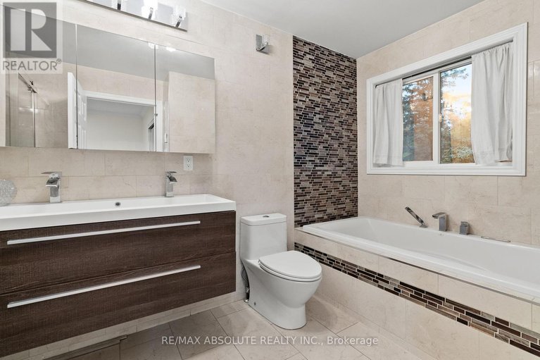 28975181/6-howard-court/hearts-desire/ottawa/ontario/K2J3Z8_18