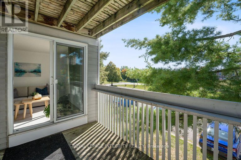 28876119/206-212-viewmount-drive/borden-farmstewart-farmcarleton-heightsparkwood-hills/ottawa/ontario/K2E7X2_32