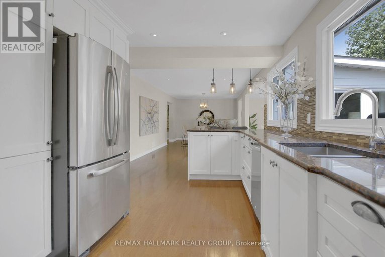 28723074/51-charkay-street/borden-farmstewart-farmcarleton-heightsparkwood-hills/ottawa/ontario/K2E5N5_26