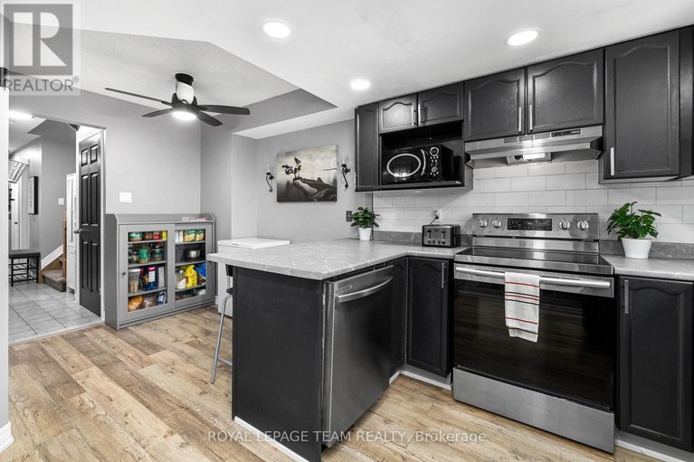 29522955/29-grenadier-way/longfields/ottawa/ontario/K2J4L3_20