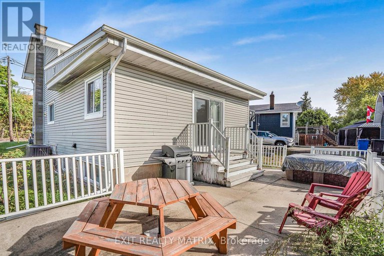 28914095/965-marston-street/lorignal/champlain/ontario/K0B1K0_26