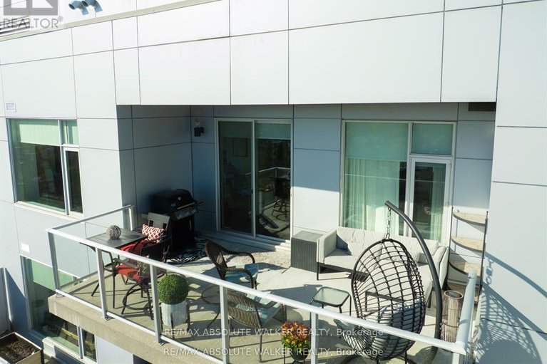 29127947/1006-7-marquette-avenue/vanier/ottawa/ontario/K1L8A7_43