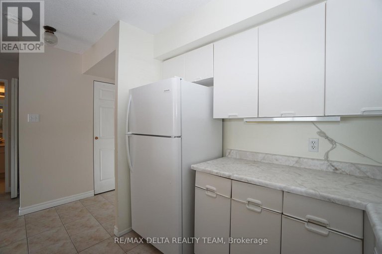 29444416/1506-545-st-laurent-boulevard/viscount-alexander-park/ottawa/ontario/K1K4H9_27