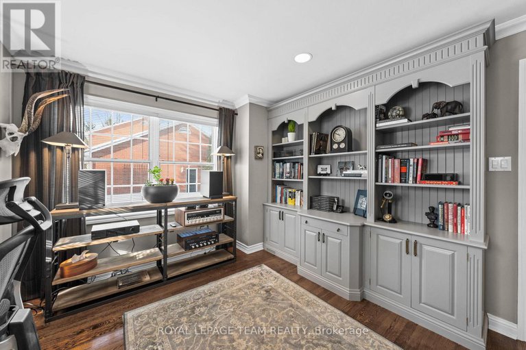 29403241/5557-pettapiece-crescent/manotick-village-manotick-estates/ottawa/ontario/K4M1C5_25